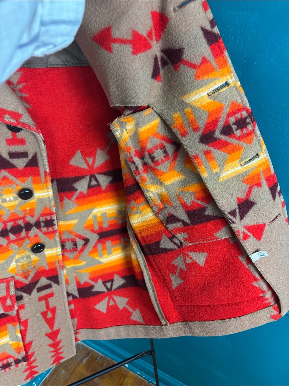 Chief Joseph vintage Pendleton Tan Wool blanket coat  with Red & Orange - Picture 7 of 10
